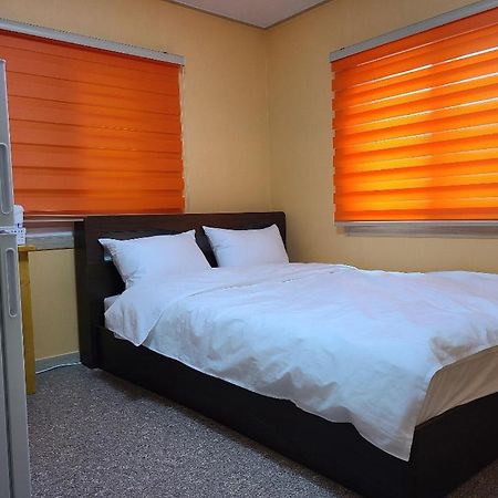 Joy Guest House Asan Ngoại thất bức ảnh