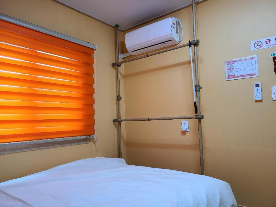 Joy Guest House Asan Ngoại thất bức ảnh